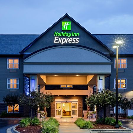 Holiday Inn Express & Suites - Green Bay East, An Ihg Hotel Exterior photo